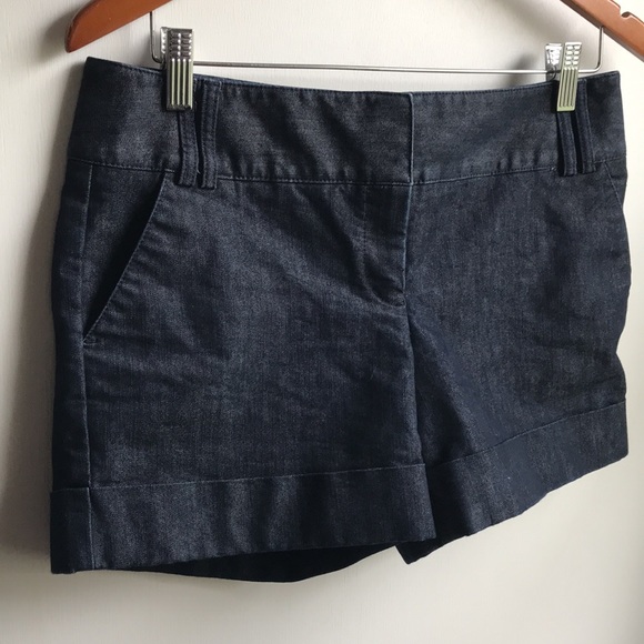 Express Indigo Denim Dressy Short Shorts Cuffed with 4 pockets belt loops size 6 - Picture 3 of 11